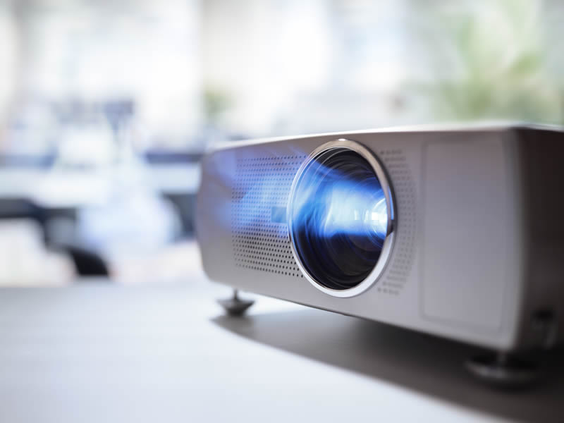 Aluguel de projetores e equipamentos audiovisuais